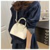 2025 summer new style high value temperament fashion European and American style fashionable handbag ins stylish shoulder messenger bag
