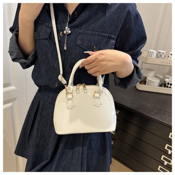 2025 summer new style high value temperament fashion European and American style fashionable handbag ins stylish shoulder messenger bag