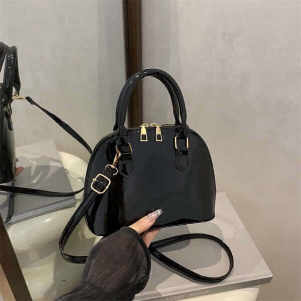 2025 summer new style high value temperament fashion European and American style fashionable handbag ins stylish shoulder messenger bag