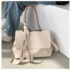 Textured stylish bag for women, new style, trendy, Korean style, simple underarm bag, niche handbag, shoulder bag